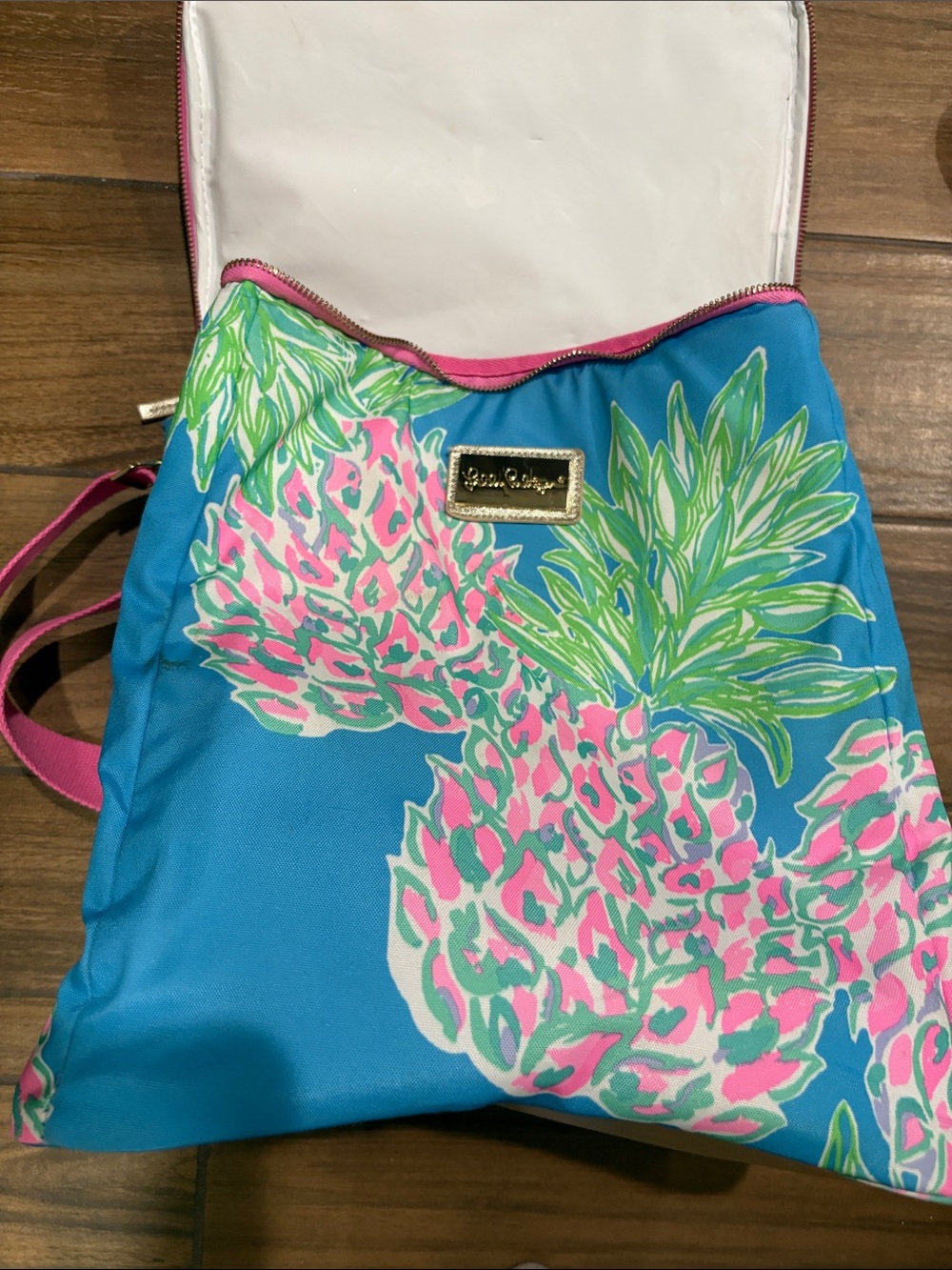 Lilly Pulitzer Wine Carrier featured in Swizzle out